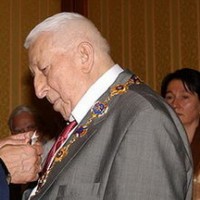 Расул Гамзатович Гамзатов