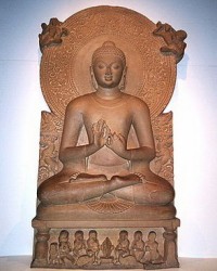 На фото Будда Шакьямуни (Сиддхартха Гаутама)