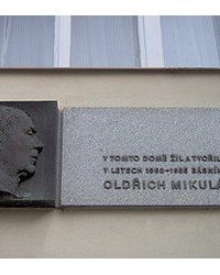 На фото Олдржих Микулашек