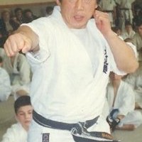 Адзума Такаси